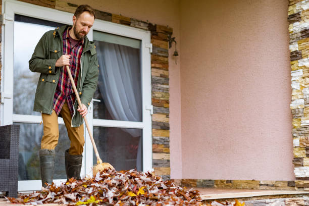 Best Construction Debris Removal  in Bremen, IN
